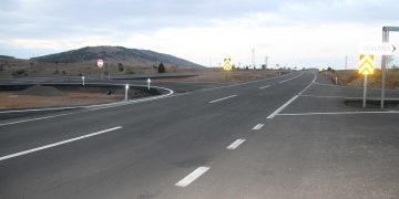 Beyşehir-Seydişehir arası bölünmüş yol çalışmaları sürüyor
