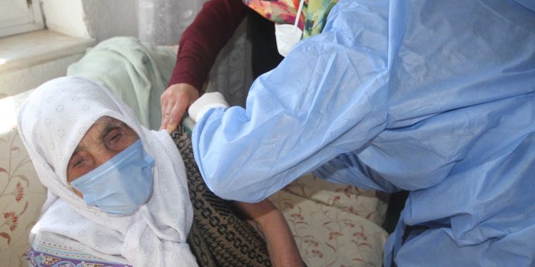 Asırlık Hatice Nine’ye maşallah!