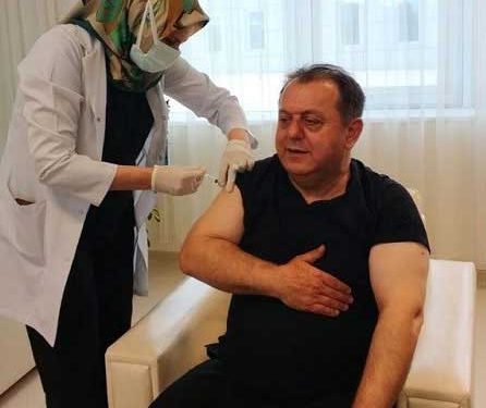 Kaymakam Özdemir de aşı oldu