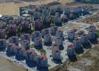 TOKİ konutları hak sahiplerini buluyor